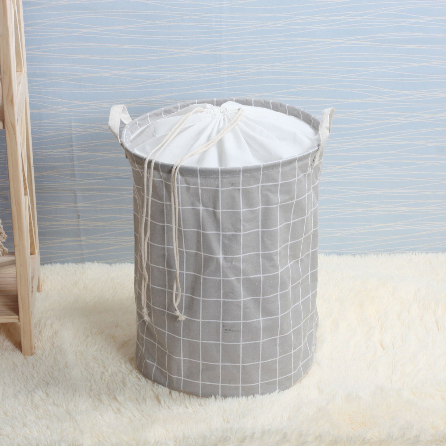 Foldable clothes storage box